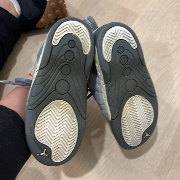 Jordan jumpman grey sneakers - Picture 4 of 5